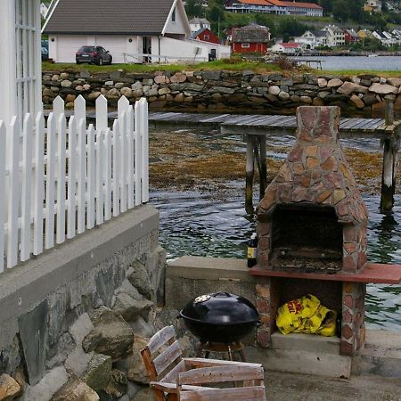 Two-Bedroom Holiday Home In Leikanger ライカンゲル エクステリア 写真