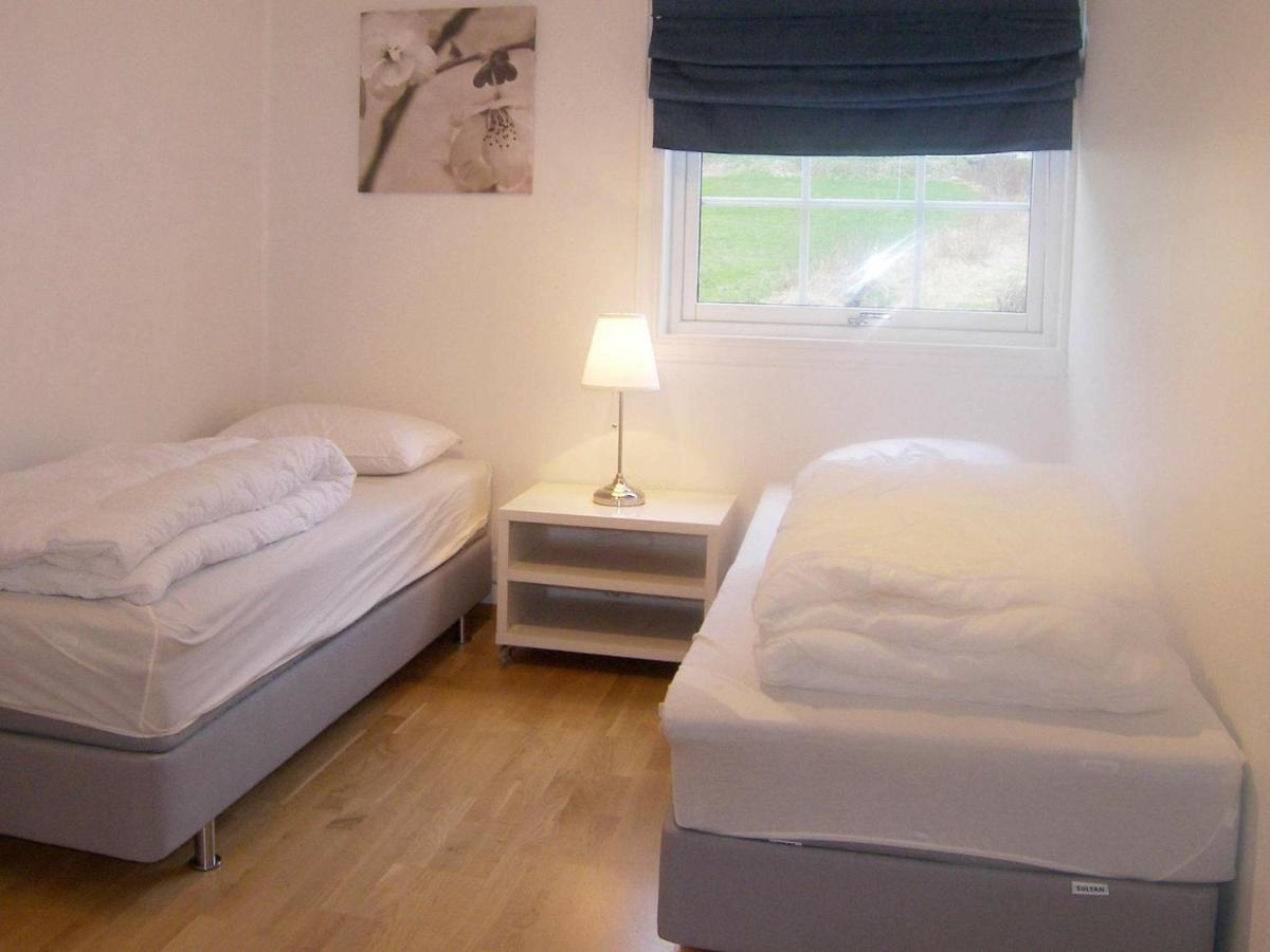 Two-Bedroom Holiday Home In Leikanger ライカンゲル エクステリア 写真